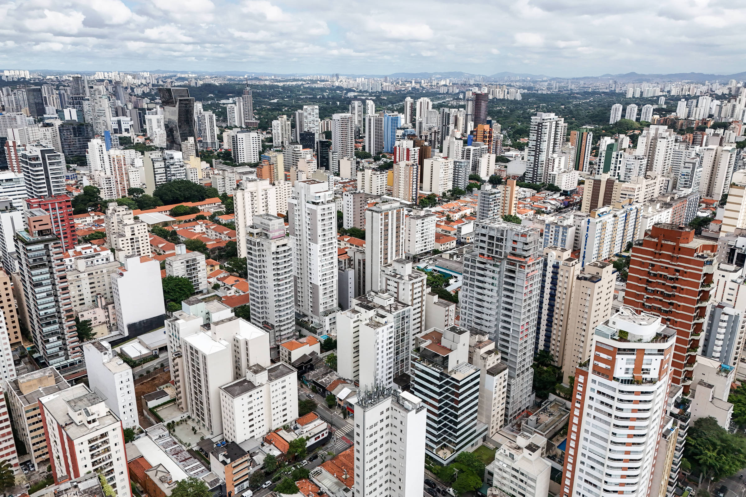 Reforma Tributária: Entenda quando pessoa física pagará imposto sobre venda e locação de imóveis